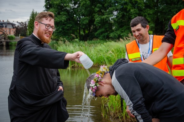 516395416 750875313952604 n 516395416 750875313952604 n