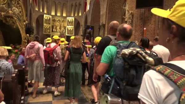 grupa ekstremalna wchodzi do grupa ekstremalna wchodzi do