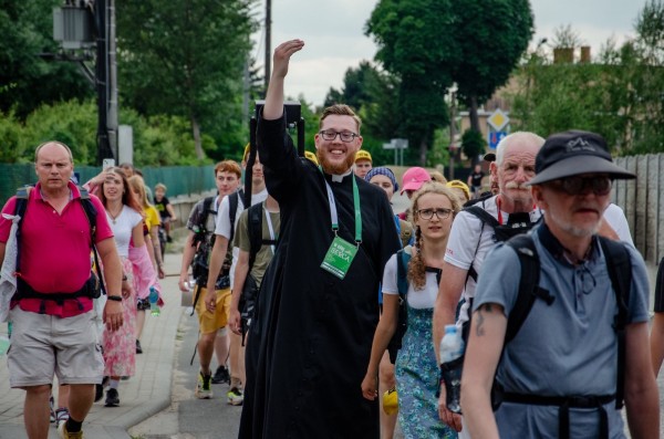 516347519 747276677645801 n 516347519 747276677645801 n