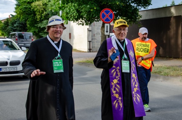 516394981 749392724100863 n 516394981 749392724100863 n