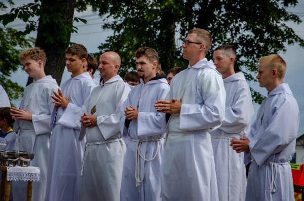 516406362 750129890693813 n 516406362 750129890693813 n